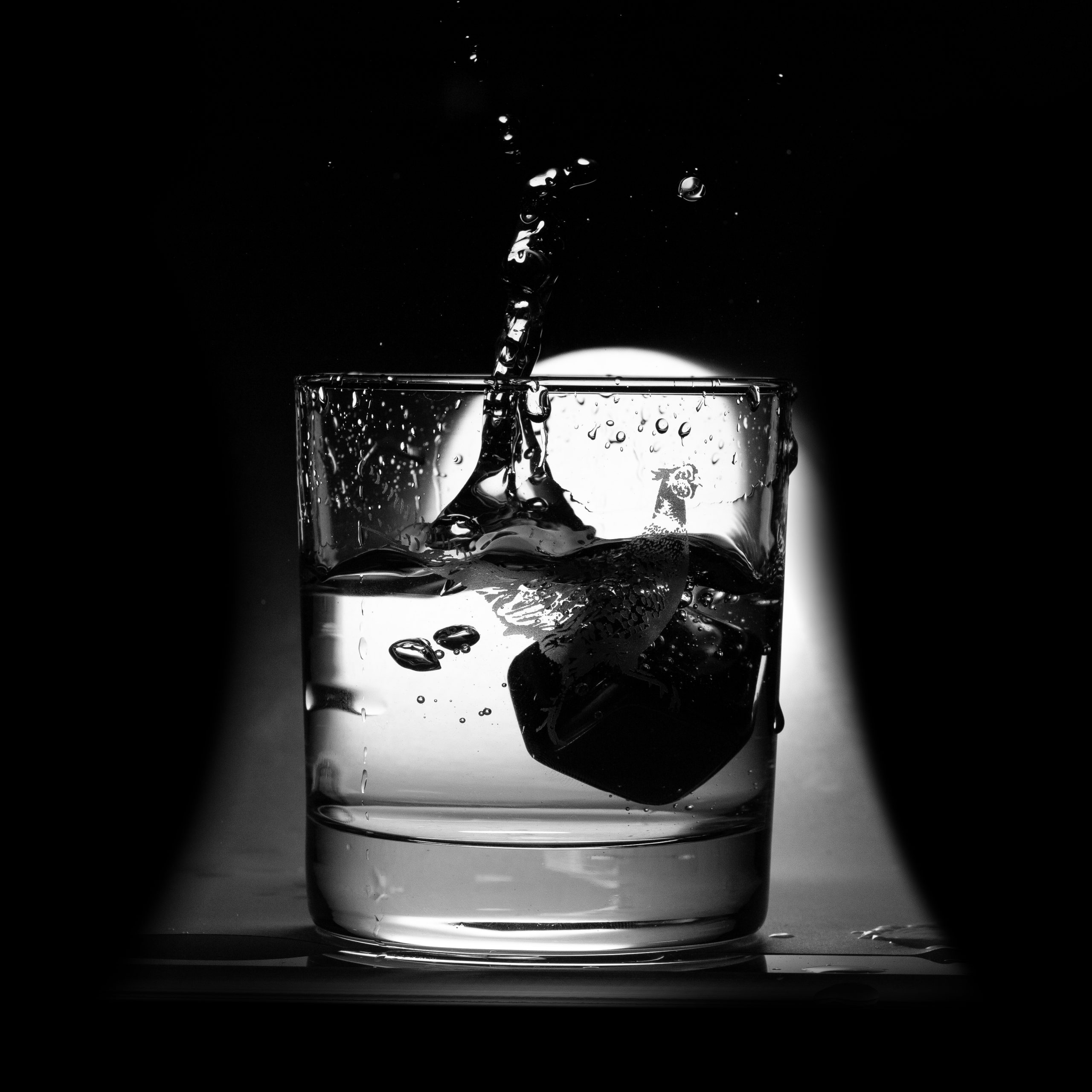 ice cube splash photograph