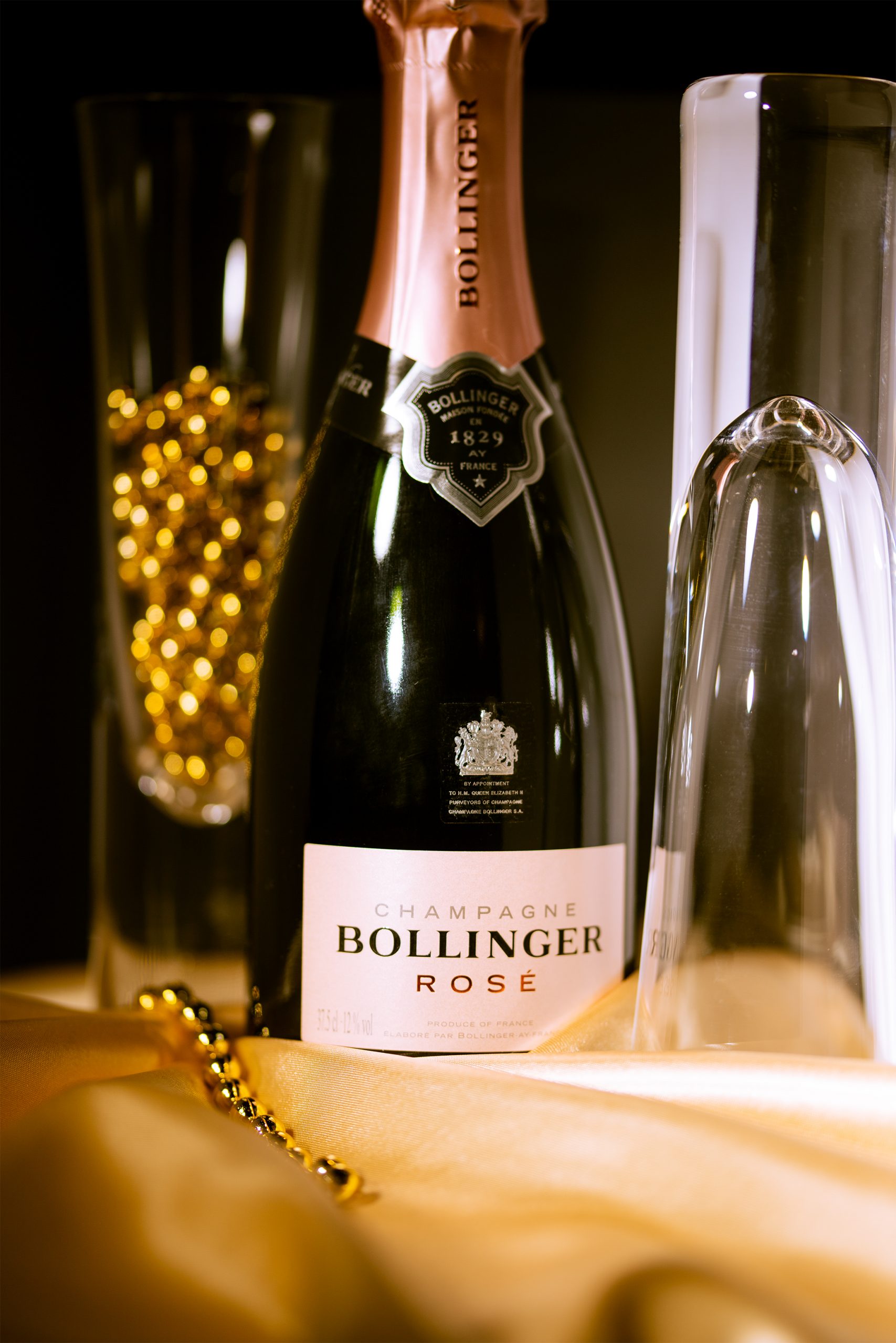 Christmas champagne product advert