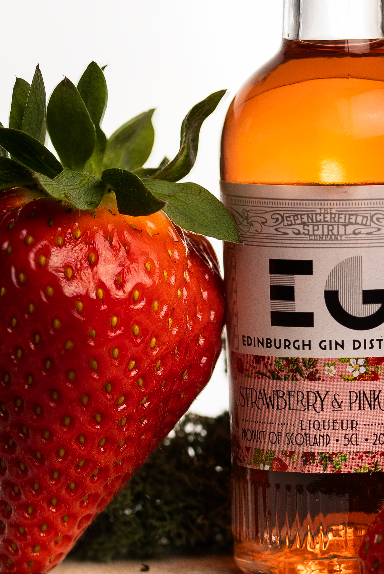 Edinburgh Gin product photography